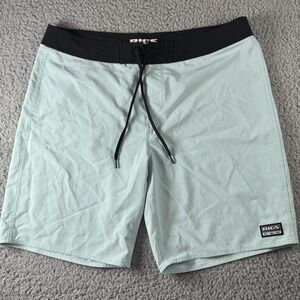 RIGS Performance Fishing Half Day‎ Board Shorts Light Green Black Men's Size 38